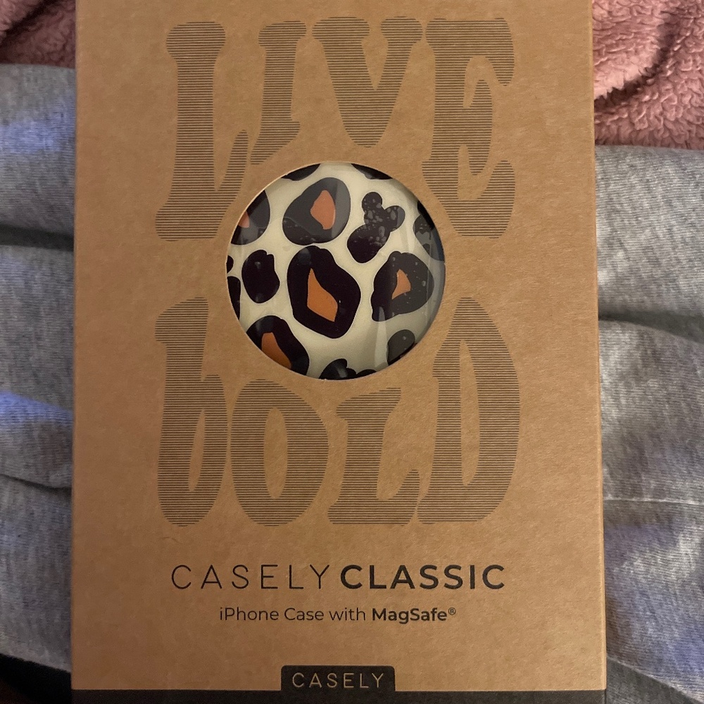 Brand new 13 pro case - leopard style